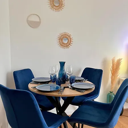 Le Cocon Bleu - T2 Moderne Et Cosy